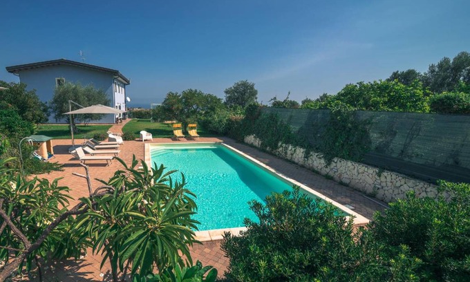 Santa Tecla Apartment | 140 m² Apartment ∙ 3 bedrooms ∙ 6 guests
