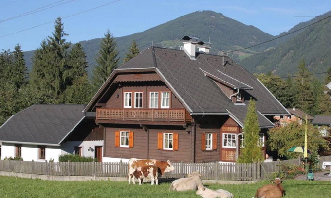 Fellbach House | 140 m² House ∙ 3 bedrooms ∙ 6 guests