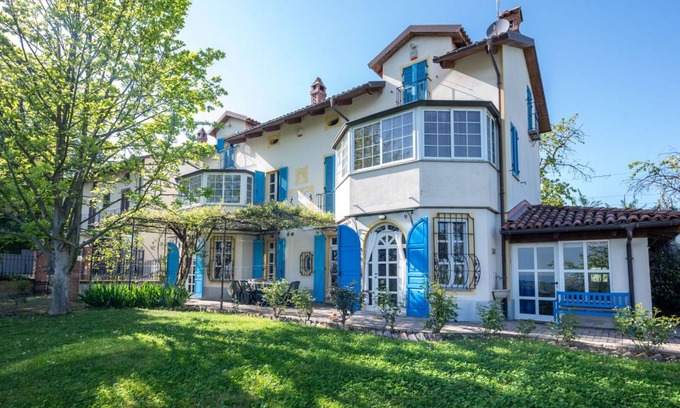 San Damiano dʼAsti Villa | 140 m² Villa ∙ 3 bedrooms ∙ 5 guests