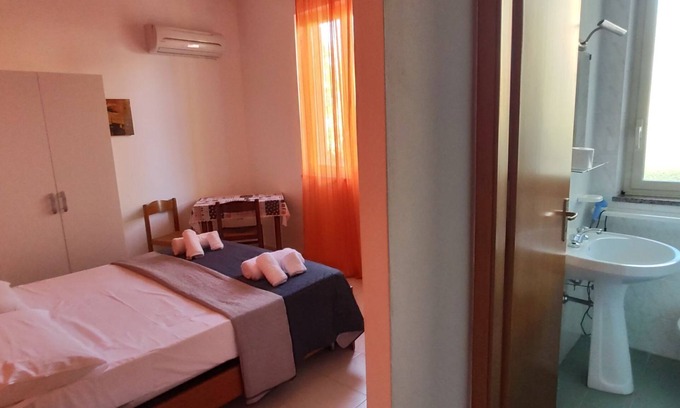 San Leo Apartment | 15 km from Tropea! Studio for two people in Briatico