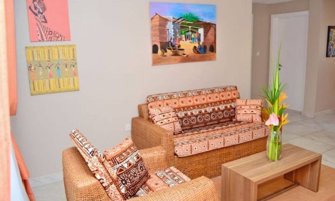 Kokomlemle Apartment | 15 Minutes from Accra City Center 2BDR apartment/2.5 Bathrooms