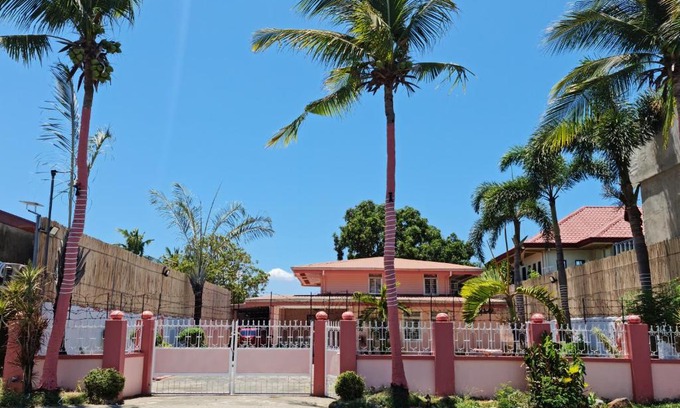 Lucap House | 150 Lucap Road
