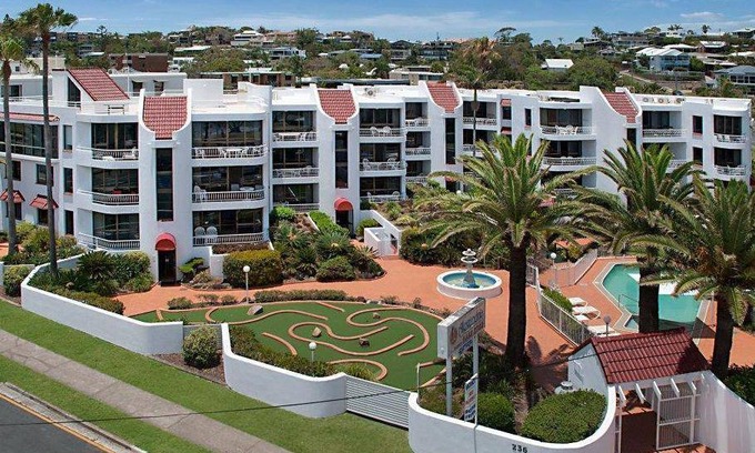 Alexandra Headland Apartment | 150 m² Apartment ∙ 4 bedrooms ∙ 8 guests