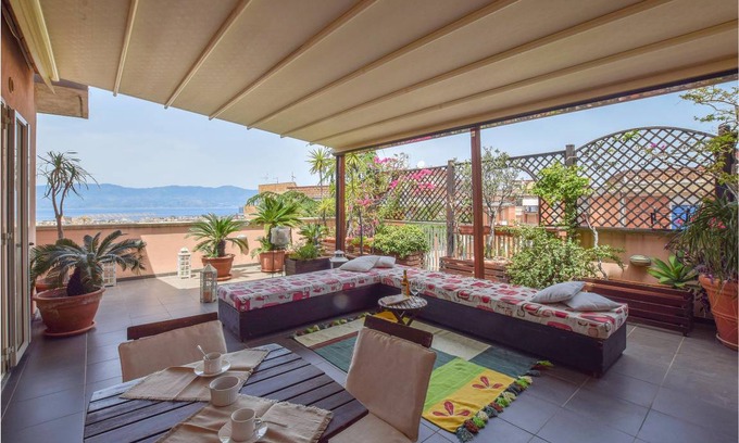 Reggio Calabria Apartment | 150 m² Apartment ∙ 2 bedrooms ∙ 8 guests