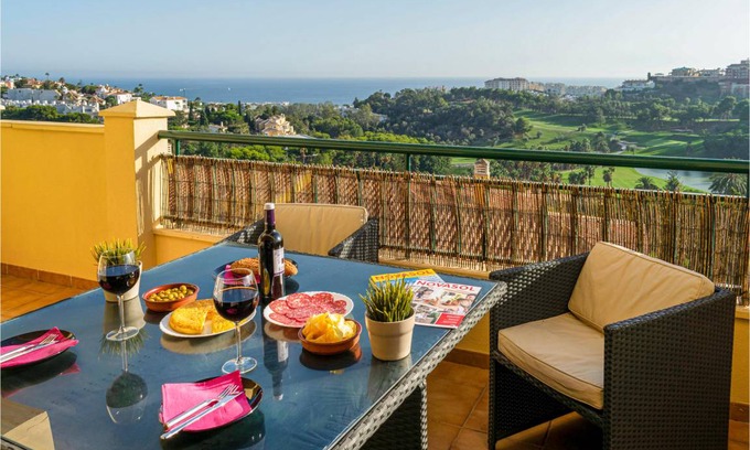 Torrequebrada Apartment | 150 m² Apartment ∙ 2 bedrooms ∙ 4 guests