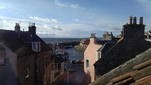 Pittenweem Apartment | 150 m² Apartment ∙ 3 bedrooms ∙ 7 guests