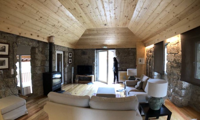 Casteloes Cottage | 150 m² Cabin ∙ 3 bedrooms ∙ 6 guests