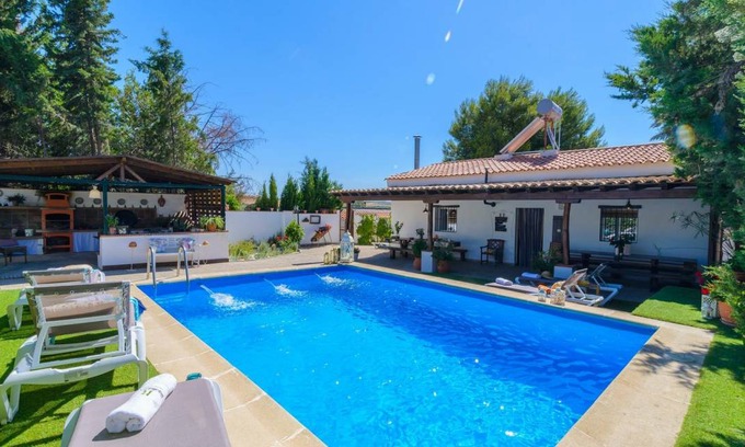 Chauchina House | 150 m² House ∙ 2 bedrooms ∙ 4 guests