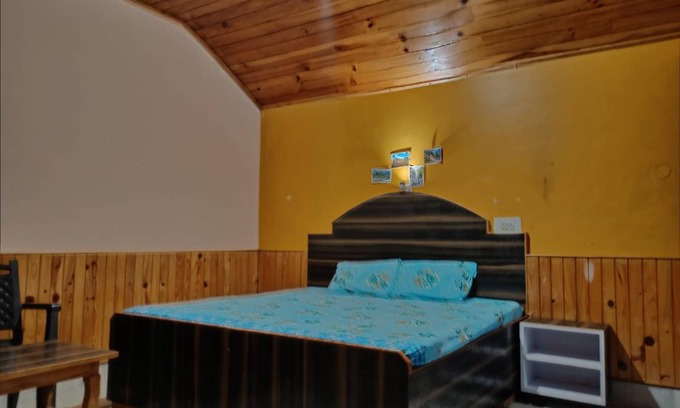 Bhagsu Nag House | 150 m² House ∙ 1 bedroom ∙ 2 guests