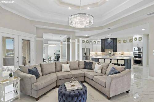 Robstown House | 150 m² House ∙ 5 bedrooms ∙ 16 guests