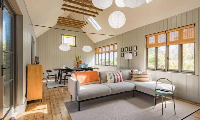 Martin House | 1500 m² House ∙ 2 bedrooms ∙ 5 guests