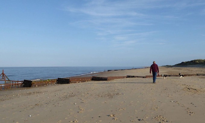 Great Yarmouth Ski Chalet | 155 Sunbeach Holiday village California nr Gt Yarmouth
