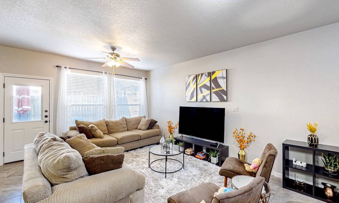 Conroe House | 156 m² House ∙ 3 bedrooms ∙ 6 guests