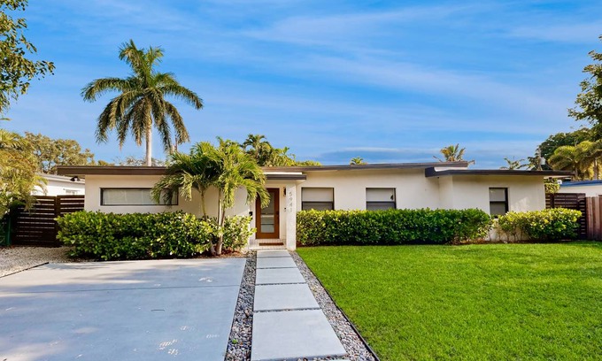 Riviera Estates House | 156 m² House ∙ 3 bedrooms ∙ 6 guests