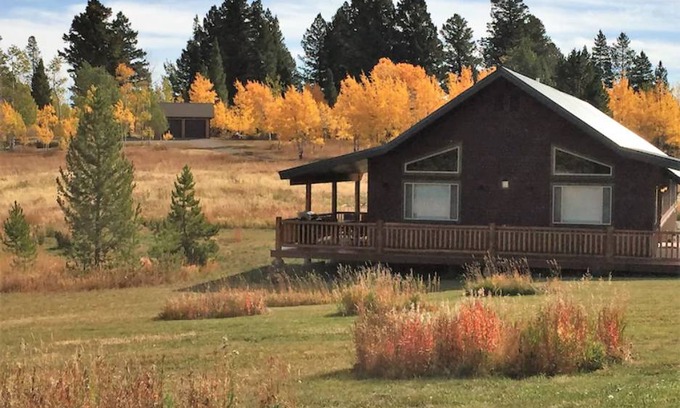 Lazy Acres Cabin | 158 m² Cabin ∙ 3 bedrooms ∙ 6 guests