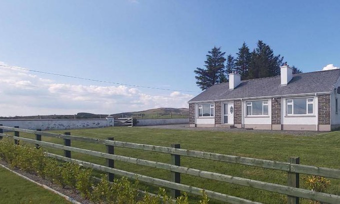 Moville House | 16 m² House ∙ 4 bedrooms ∙ 8 guests