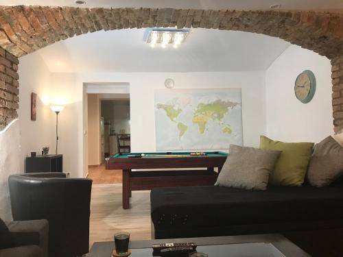 Vrsovice Apartment | 162 m² Apartment ∙ 3 bedrooms ∙ 22 guests