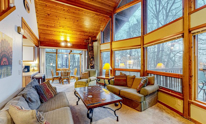 Eureka Springs House | 170 m² Maisonette ∙ 1 bedroom ∙ 4 guests