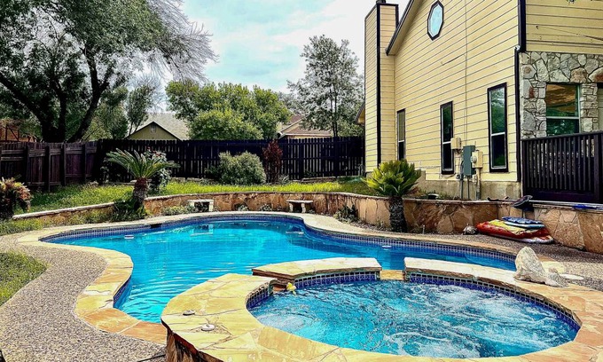 Oak Creek House | 176 m² House ∙ 3 bedrooms ∙ 10 guests