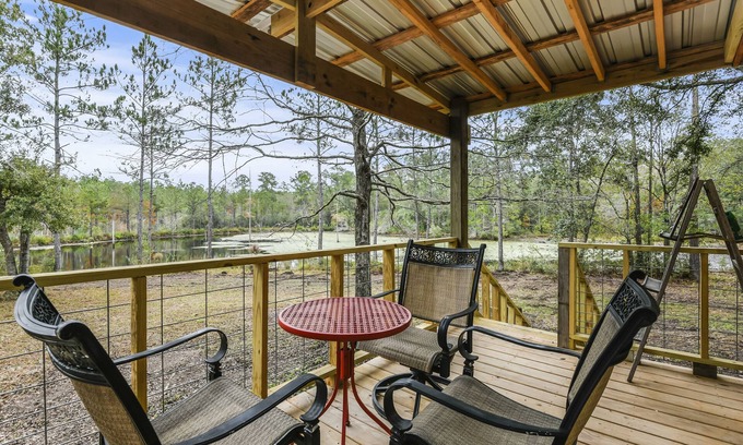 Kiln Cabin | 18 acres with 2 ponds. Cozy 3 bedroom family friendly retreat.
