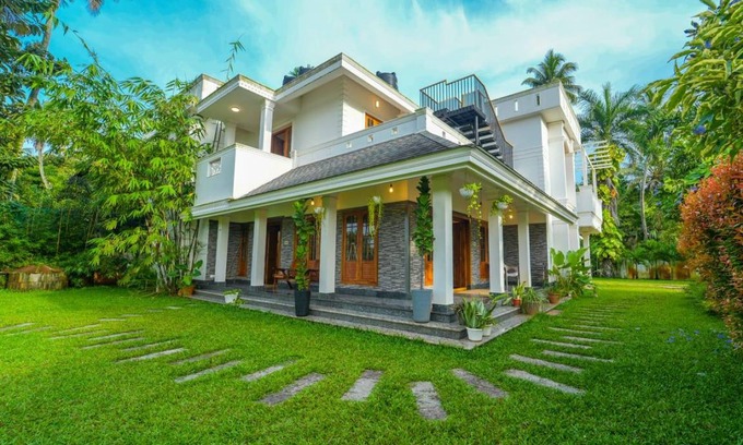 Kochi Hotel | 18 m² Hotel ∙ 2 guests