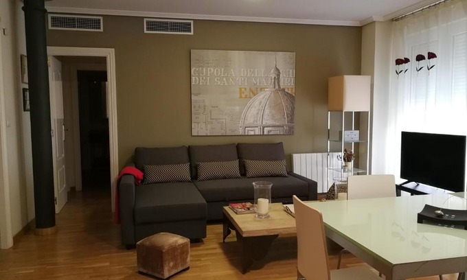 Zaragoza Old Town Apartment | 18 Torres El Pilar