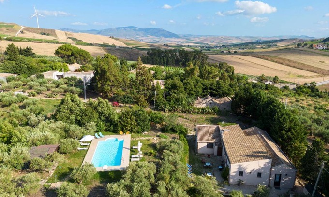 Buseto Palizzolo Villa | 180 m² Villa ∙ 5 bedrooms ∙ 10 guests