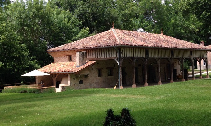 Arjuzanx House | 18th century barn, exceptional site, swimming pool, 35mn from the Ocean