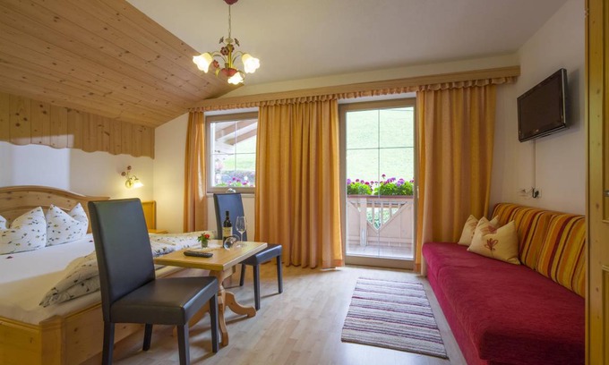 Distelberg Hotel | 19 m² Hotel ∙ 1 bedroom ∙ 3 guests