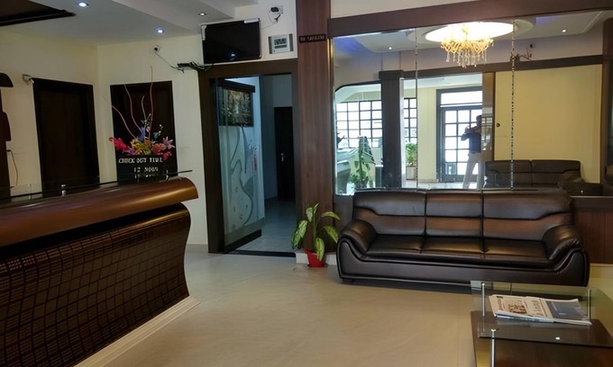Dibrugarh Hotel | 194 m² Hotel ∙ 4 guests