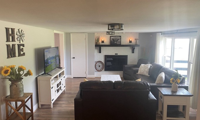 Kipling House | 1940’s Farm House 10 min. from downtown Fuquay