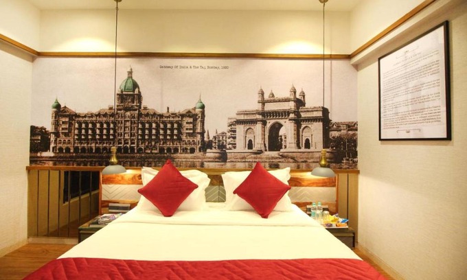 Khar Apartment | 195 m² Apartment ∙ 6 bedrooms ∙ 12 guests