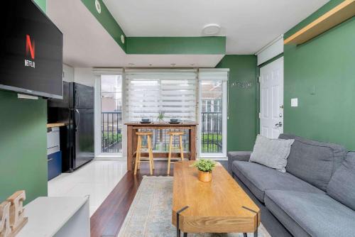 King West Village Apartment | 1BD in Liberty Village beside Lake