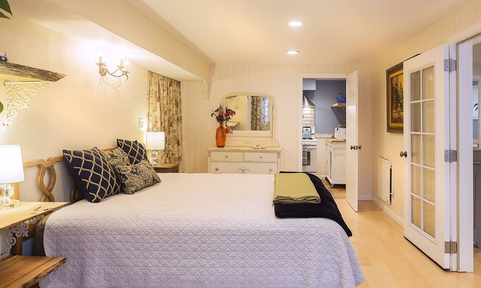 East Richmond Heights Apartment | 1BR/1BA newly remodeled, next to regional park, SF, Berkeley, Wine Country