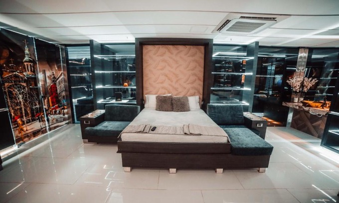 Zona Rosa Apartment | 1Million Luxury Suites