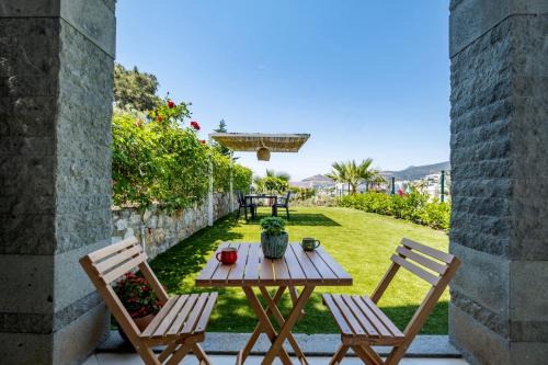 Bodrum City Center Apartment | 2+1 House in Bodrum center with sea view and big private garden