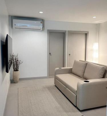 Saphan Sung Apartment | 2 Bed & 2 Bath Suite, 4th floor
