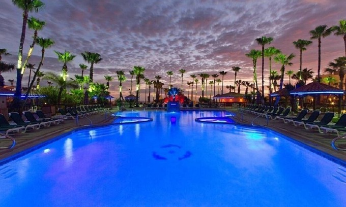South Padre Island Resort | 2 Bedroom 2 Bathroom Condo #1107