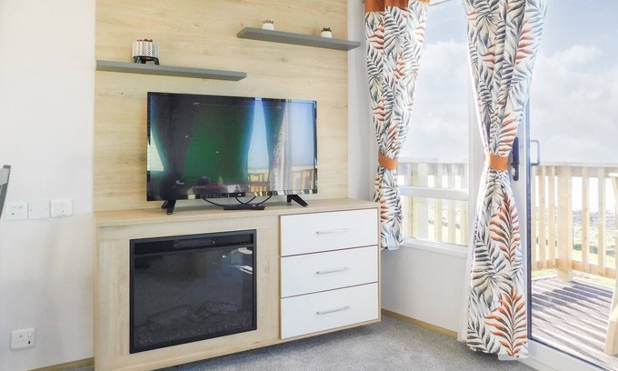 Aberystwyth House | 2 bedroom accommodation in Llanfarian, near Aberystwyth