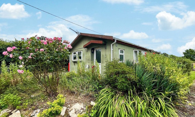 Hartgrove Cottage | 2 bedroom accommodation in East Orchard, near Shaftesbury