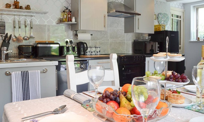Winestead Cottage | 2 bedroom accommodation in Ottringham, near Hull