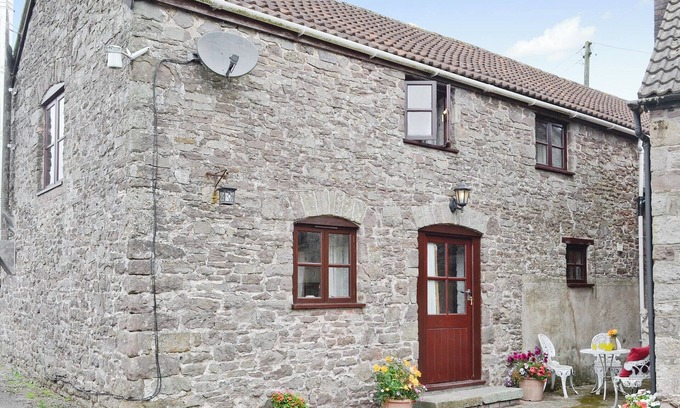 Lydney Cottage | 2 bedroom accommodation in Woolaston, near Lydney