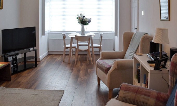 Hunmanby Cottage | 2 bedroom accommodation in Hunmanby, near Filey