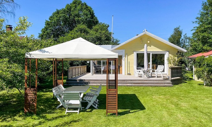 Frillesas House | 2 bedroom amazing home in Frillesås