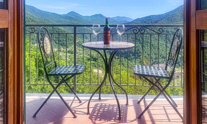 Uscio House | 2 bedroom amazing home in Uscio