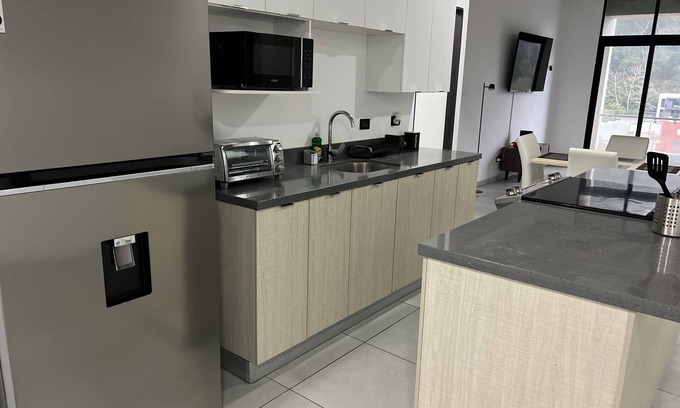 Antiguo Cuscatlan Apartment | 2-bedroom apartment in Nuevo Cuscatlán with WiFi, fitness room and pool access