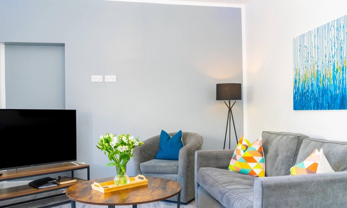 Murthill Apartment | 2 Bedroom Apartment by Central Serviced Apartments