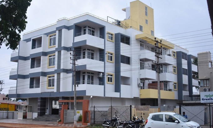 Mysore Apartment | 2-bedroom apartment in enjoyable Mysuru with WiFi, AC