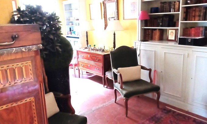 Chaillot Apartment | 2 Bedroom Apartment in Paris