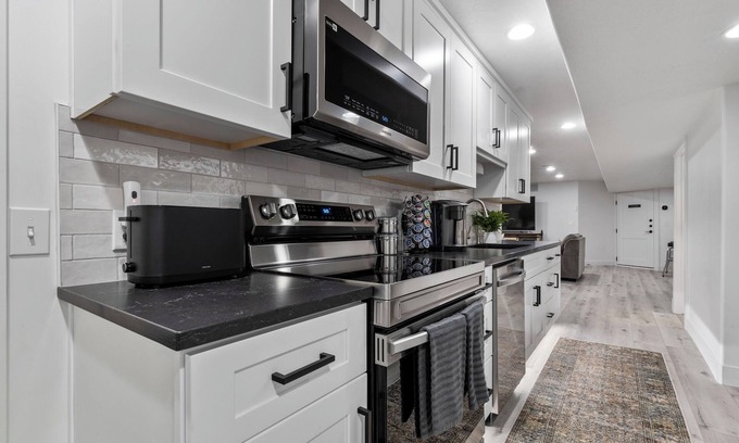 Spanish Fork Apartment | 2-bedroom basement apartment with a touch of class - your "Home Away from Home"